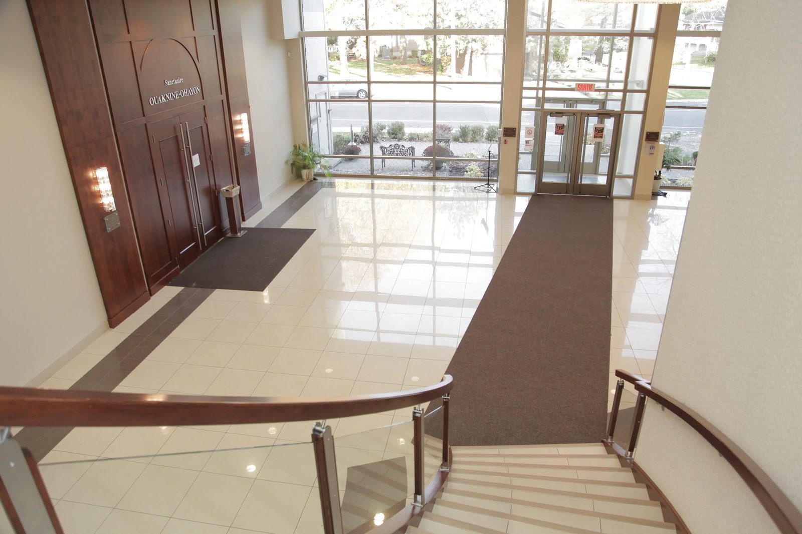 Le hall d’entrée du Centre communautaire Assouline